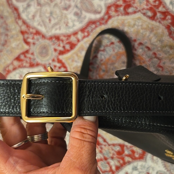 Coach - Picture 4 of 6